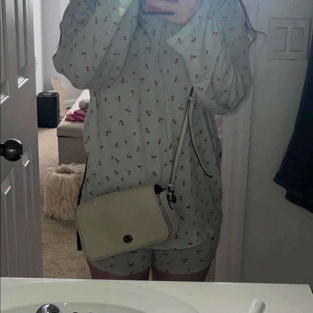 Coach Dinky Crossbody Bag - Picture 10 of 11